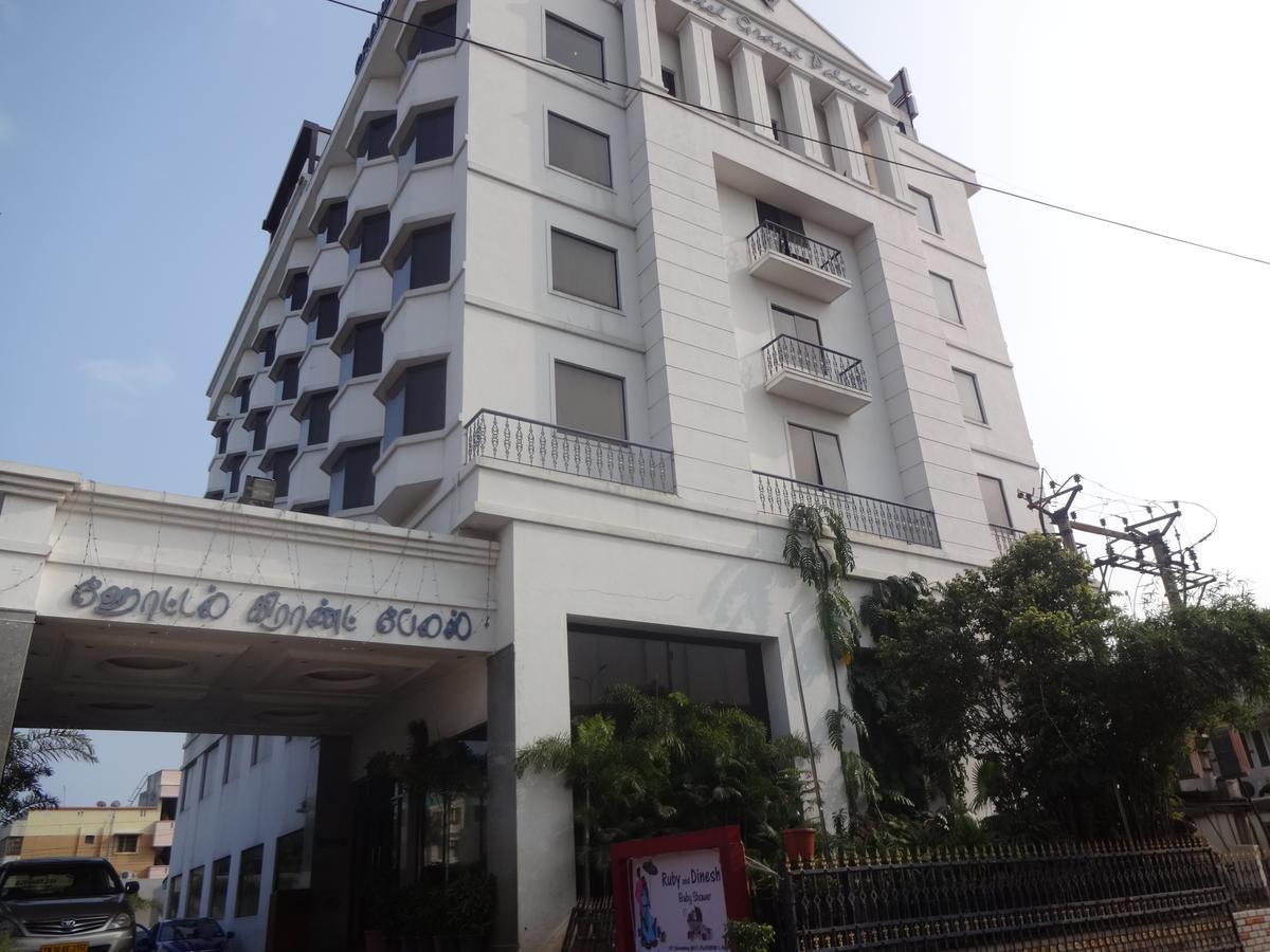Hotel Grand Palace Ченай Екстериор снимка
